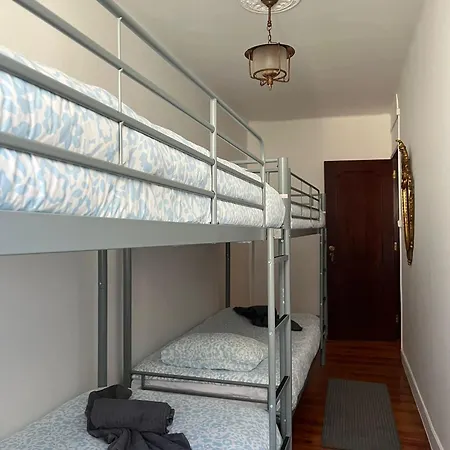 Real - Casa de hóspedes *