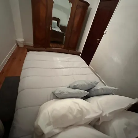 Principe Real - Casa De Séjour chez l'habitant