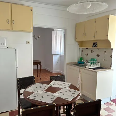 Principe Real - Casa De * Lisboa